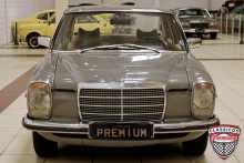 MERCEDES-BENZ 230.4 1974/1975 | Clássicos Premium